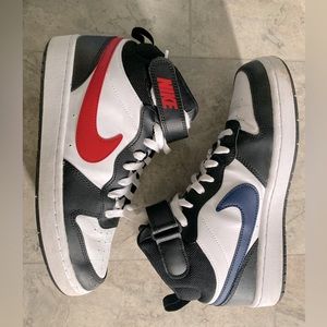 Nike Court Boroughs sneakers